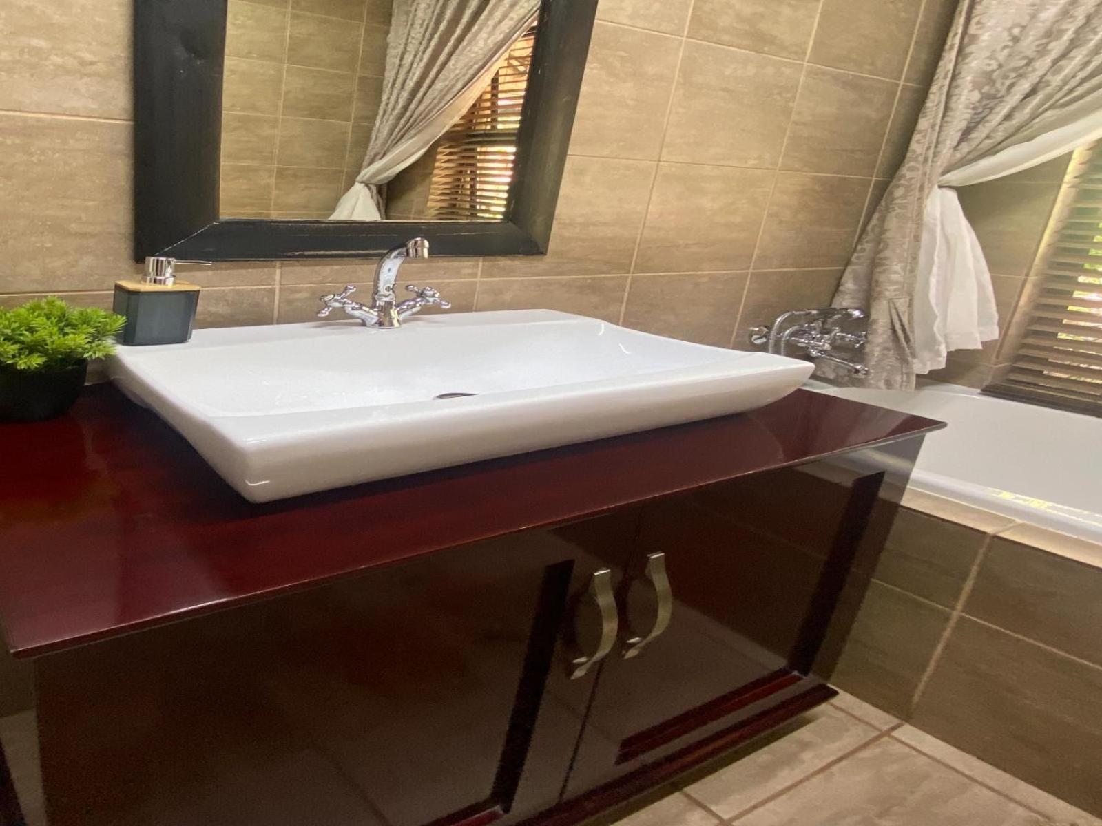 Aloe Guesthouse Klerksdorp Værelse billede