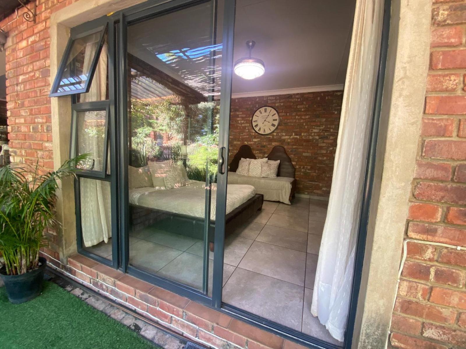 Aloe Guesthouse Klerksdorp Værelse billede